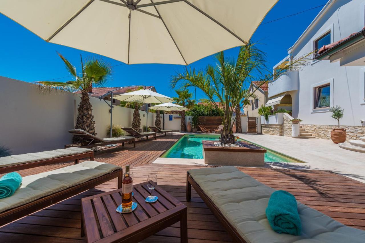 Apartments "Villa Antisin" With Heated Pool Zadar Exterior photo